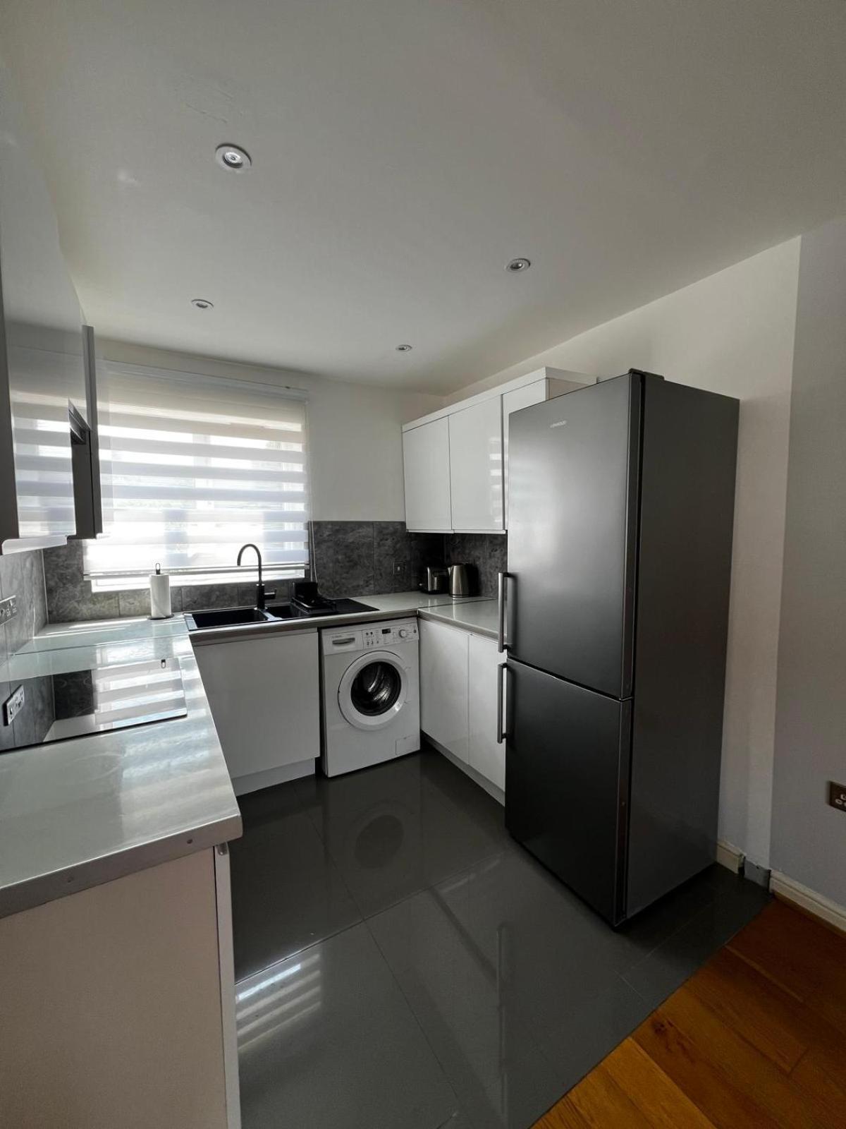 2-Bedroom Flat Walking Distance To Excel London - Perfect Location! Kültér fotó